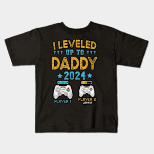 I Leveled Up To Daddy 2024 Funny Soon To Be Dad 2024 Kids T-Shirt